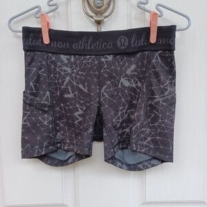 Lululemon Geometric Athletic Shorts SZ 6
